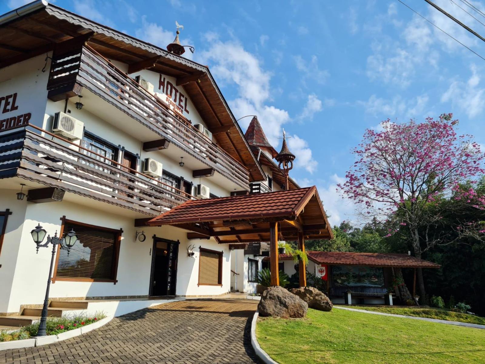 Hotel Schneider Treze Tílias Екстериор снимка
