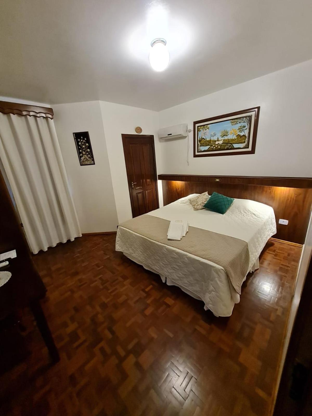 Hotel Schneider Treze Tílias Екстериор снимка