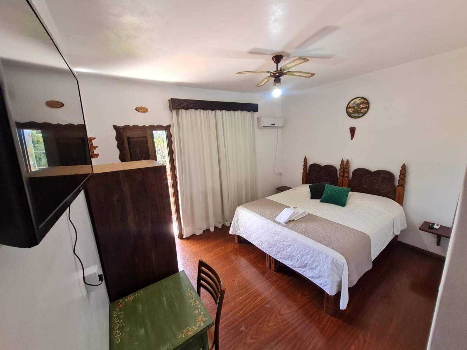 Hotel Schneider Treze Tílias Екстериор снимка